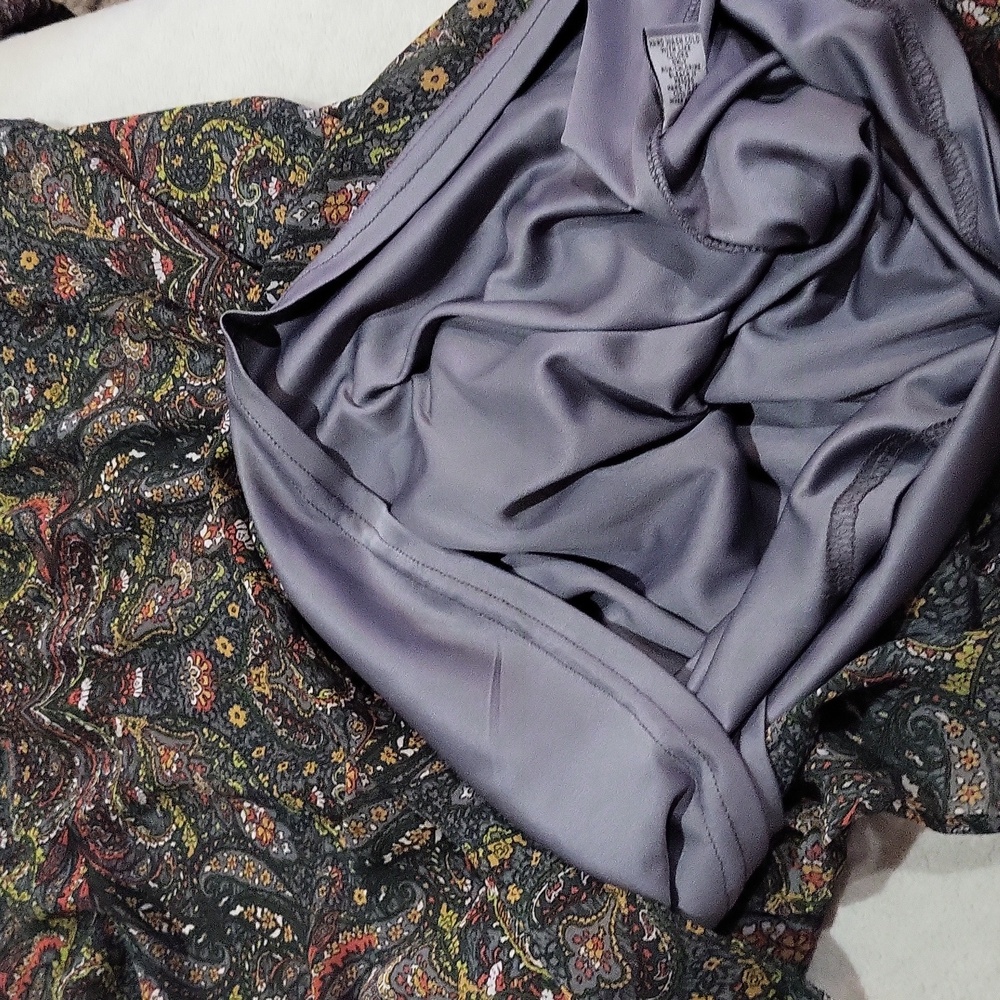 Ruff Hewn Grey Paisley Lined Dress Top with Olive and Rust Accents - Picture 12 of 14